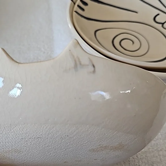 Vintage Set of 4 Bowls - Picture 10 of 12